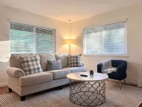 Cozy and quiet 2B/1b in Downtown Hotels in Lafayette
