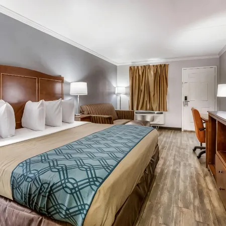 Travelodge by Wyndham Canton/Livonia Area, MI
