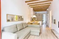 Sunny apartment on the square - Bungalows