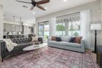 Edgemont Escape-  3 King Beds, Heated Pool*, Close to Spring Training,