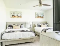 Paradise Townhome Retreat Two 3Br Plus 2 Half BA  Boat PK 1 Block to Marina - 4-Star