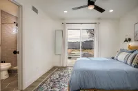Desert Retreat: Heated Pool + Spa + Fire Pit + Hammocks - 3-Star
