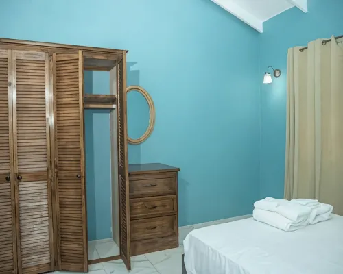 Corinth Apartment Minutes from Rodney Bay & Beach Hotels in Choc