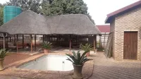 Vakhusi Bed and Breakfast - parking