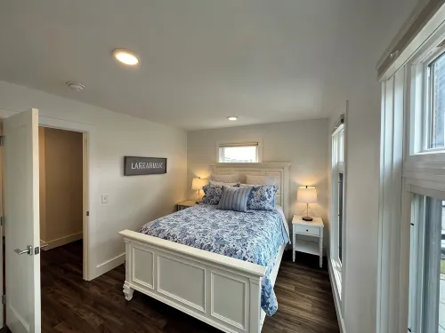 Private Rooftop  BayView&Town2 Lake Michigan Views. Walk to Beach AND Dining! - balcony