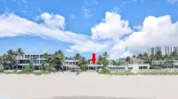 Oceanfront Villa With Privet Beach Access ! - Villas