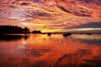 Sebago Lake, ME  Lakeside Hot Tub just renovated - 3-Star