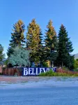 Charming Grandma Chic home in the Wood River Valley steps from the bike path - Wi-Fi
