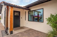 Sexy Boutique Estate in Fun Size - Swank Chill Vibe - Mill Ave - Spring Training - สระว่ายน้ำส่วนตัว