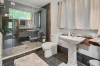 Cabin In the Finger Lakes near the Seneca Lake Wine Trail and Watkins Glen - 4-Star