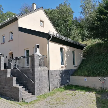 Eifel holiday home - large living room - 5 bedrooms - private use!