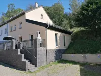 Eifel holiday home - large living room - 5 bedrooms - private use! - 2 stjerner