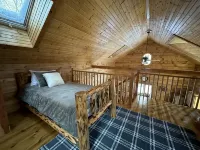 Cozy Secluded Cabin w/ Hot Tub, Relax, Unwind & Stargaze - 3-Star