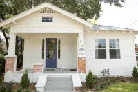 The Vincent C - on Government St! Walk to Restaurants, Bars & Shopping! - 4-Star