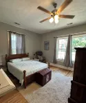 "Centrally Located to Many Distilleries" House on the Kentucky Bourbon Trail - Homestays