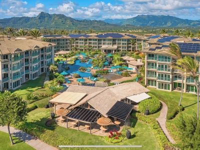 A BEAUTIFUL OCEAN FRONT RESORT CONDO!