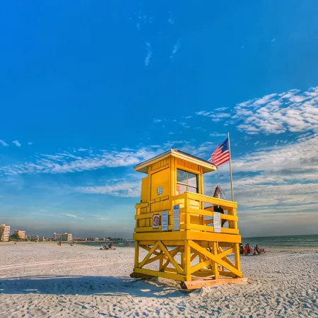 Newly renovated beachside condo - direct beach access