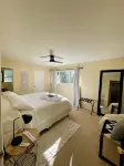 Private Hot Tub Near Big Trees & Lakes - balcony