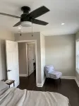 Beautiful Lake House in the middle of everything! - 4-Star