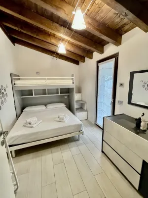 Relax and recharge in this oasis of quiet and elegance. - Wifi