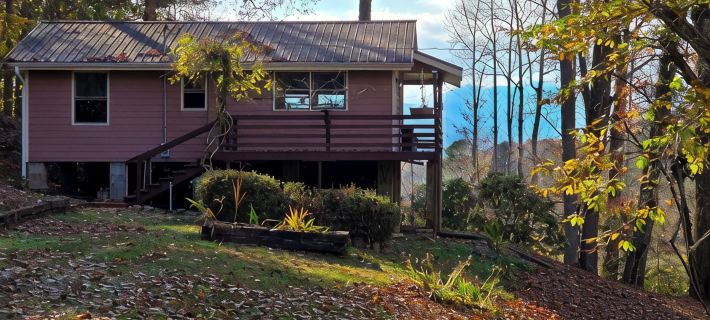 Nantahala Nookie Nook: A Playful Retreat w/Stunning Long-Range mt Sunset Views Hotels in Cowee