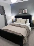 COZY 2Bedroom/1Bath Duplex - 3-Star