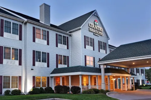 Country Inn & Suites by Radisson, Rock Falls, IL - Wifi