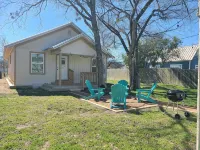 Pet-Friendly Home for 7 with Fire Pit - Wifi