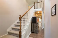 4Bedroom with King bed/ Suite Downstairs - 4-Star