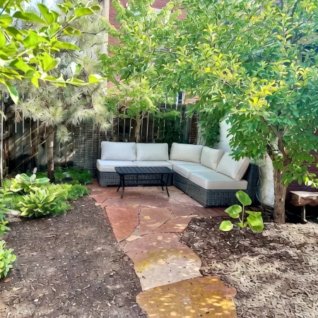 Downtown Carbondale Duplex with Enclosed Yard, no cleaning fee