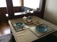 Hilo Bay Oceanfront Bed and Breakfast - Bữa sáng
