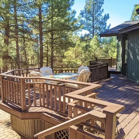 *Peace+Pines Paradise* - Cozy Luxury in the Forest