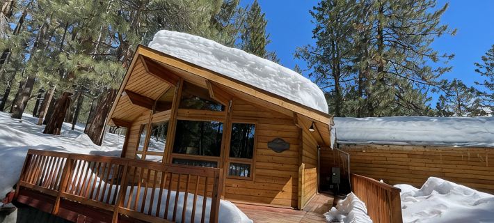 Rocky Cliff Retreat at Davis Lake Hotels in Plumas County