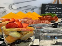 Birdies Townhouse Mitchelstown - Bed and Breakfasts