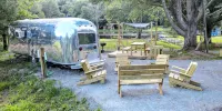 Glamping in Vintage Airstream with modern comforts with private pond access. - Boutique