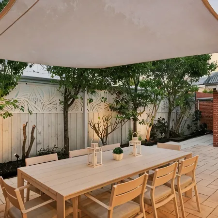 North Fremantle Retreat | Walk to Beach, River & Train