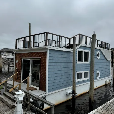 Peconic River Boatel