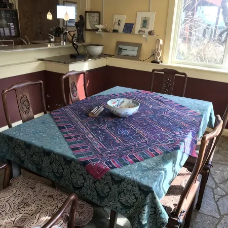 Contemporary Flat on a Christmas tree farm 5 Minutes to Oregon State University