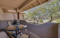 GORGEOUS MOUNTAIN  VIEWS FROM EVERY WINDOW AND DOG FRIENDLY, TOO - Wifi