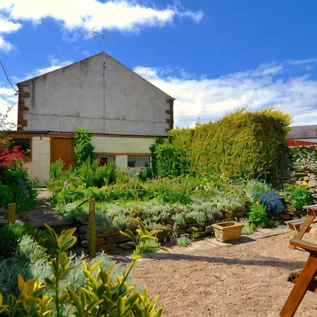 Dunkeld Cottage - ideal for touring the Lake District National Park! WiFi.