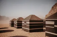 Wadi Rum Magic Nature Camp - Bãi đậu xe