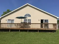 Perfect Location! - Homestays