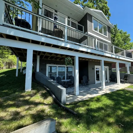 2024 Luxury Lakefront Escape I Dock/Fire Pit I Sunsets I Magician Lk I Sleeps 14