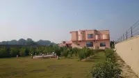 Arabian Lodges Hotels near Noor Mahal