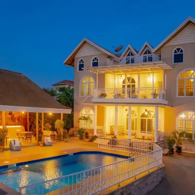 Villa Asimba Hotels near مسجد دار السلام Masjid Darusalam