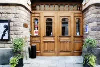 Hotel Hellsten - parking