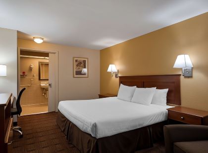 SureStay Hotel by Best Western East Brunswick