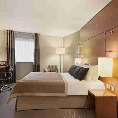 Ramada Plaza by Wyndham Wrexham Rooms