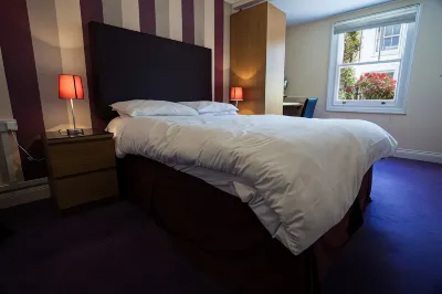 Duke of Buckingham Hotels in Portsmouth