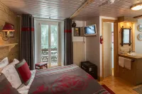 Historic Hotel du Pillon - 3-Star